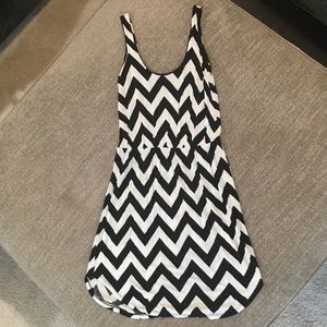 Chevron Black and White Dress Size Small